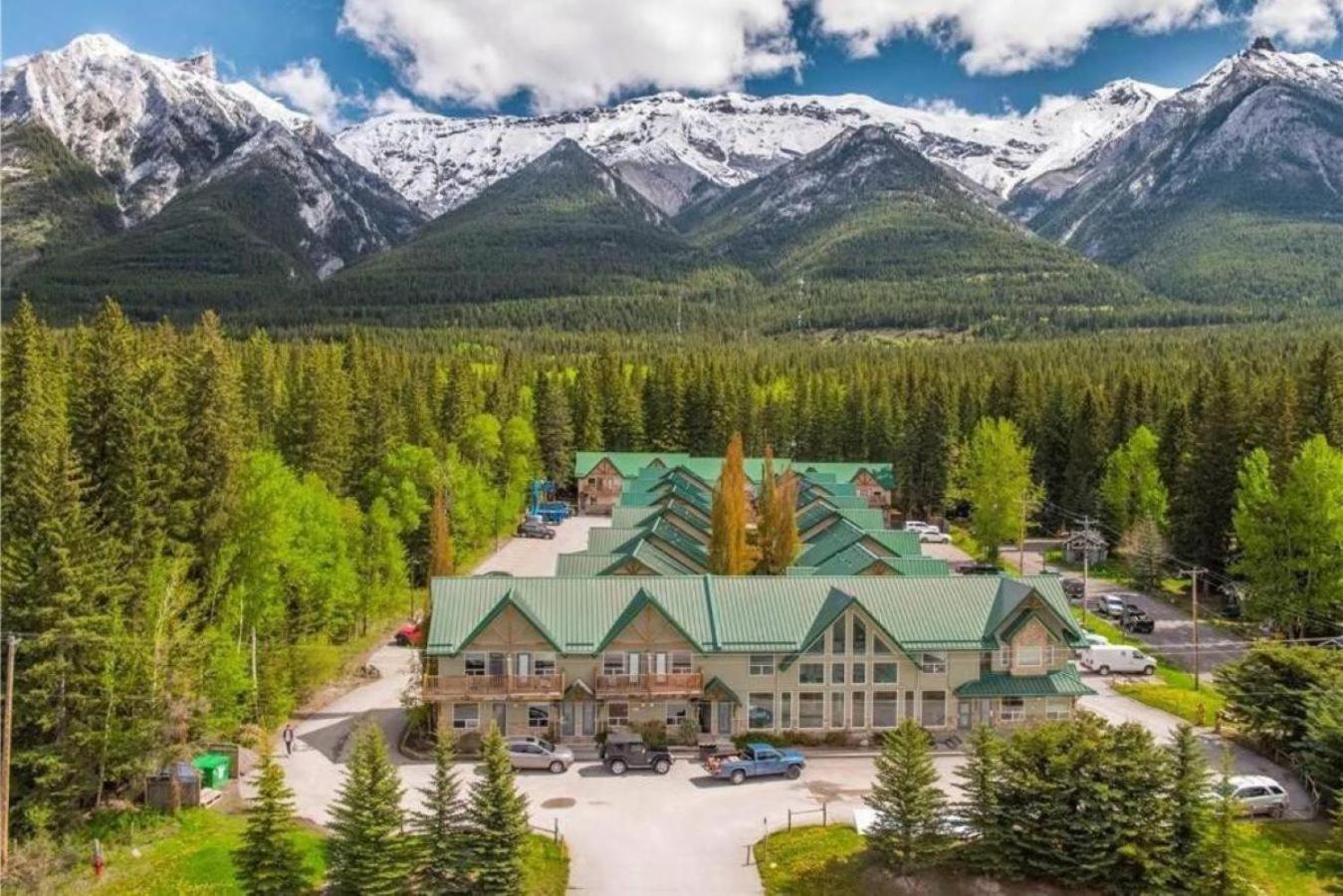Banff Wood Lodge كانمور المظهر الخارجي الصورة
