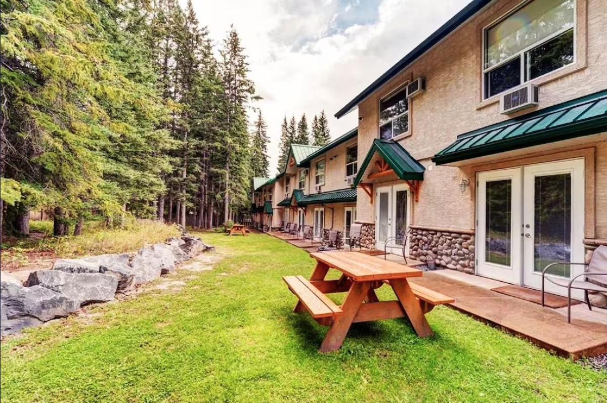 Banff Wood Lodge كانمور المظهر الخارجي الصورة